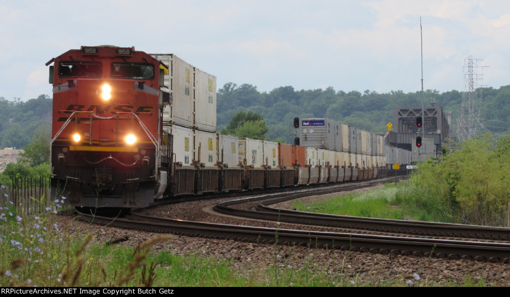 BNSF 9158